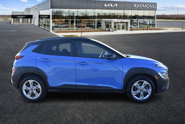 Used 2022 Hyundai Kona SEL image 2