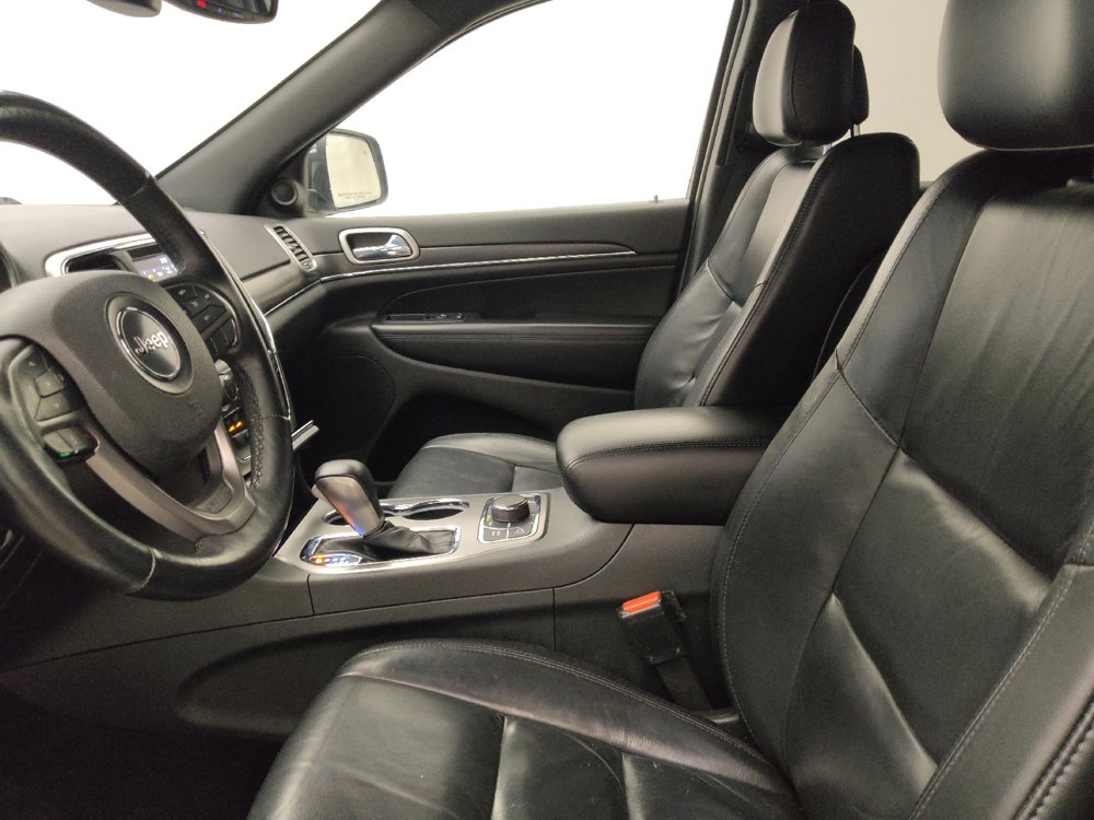 Used 2018 Jeep Grand Cherokee Limited AWD/4WD image 17
