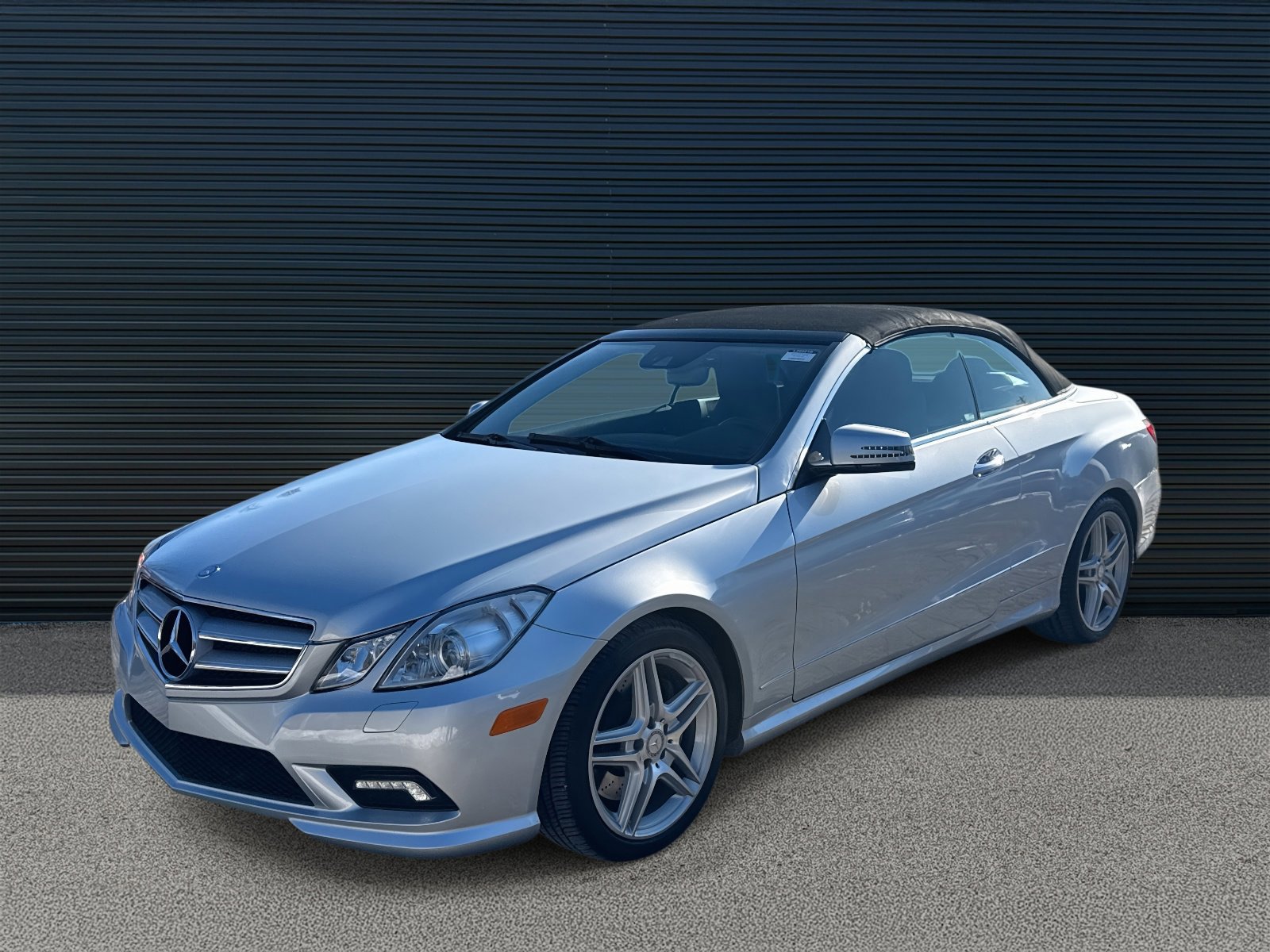 Used 2011 Mercedes-Benz E 550 E 550 image 1