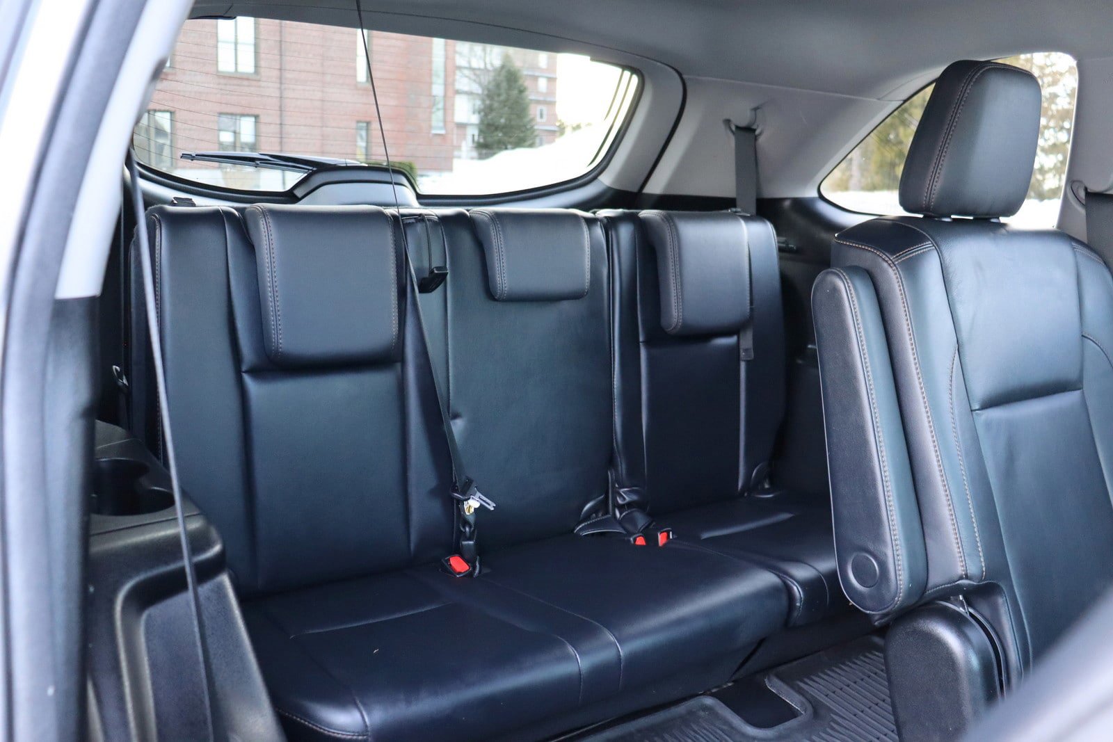 Used 2015 Toyota Highlander XLE image 16