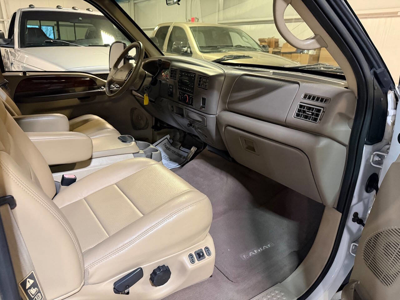 Used 2002 Ford F350 Lariat image 8