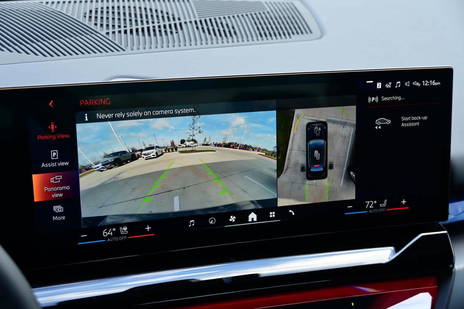 Used 2025 BMW i5 eDrive40i w/ Premium Package RWD image 14