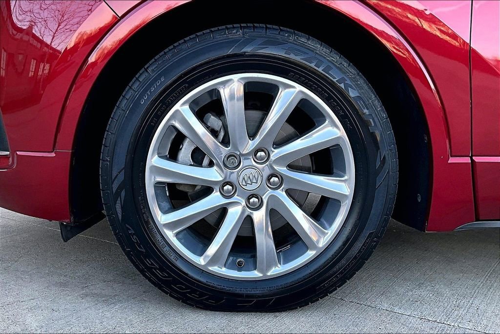 Used 2019 Buick Envision Essence image 12