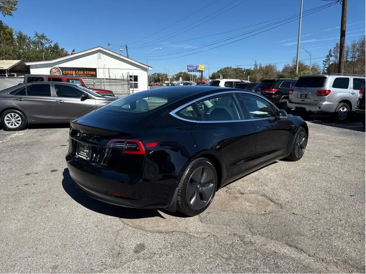 Used 2019 Tesla Model 3 Standard Range RWD image 5