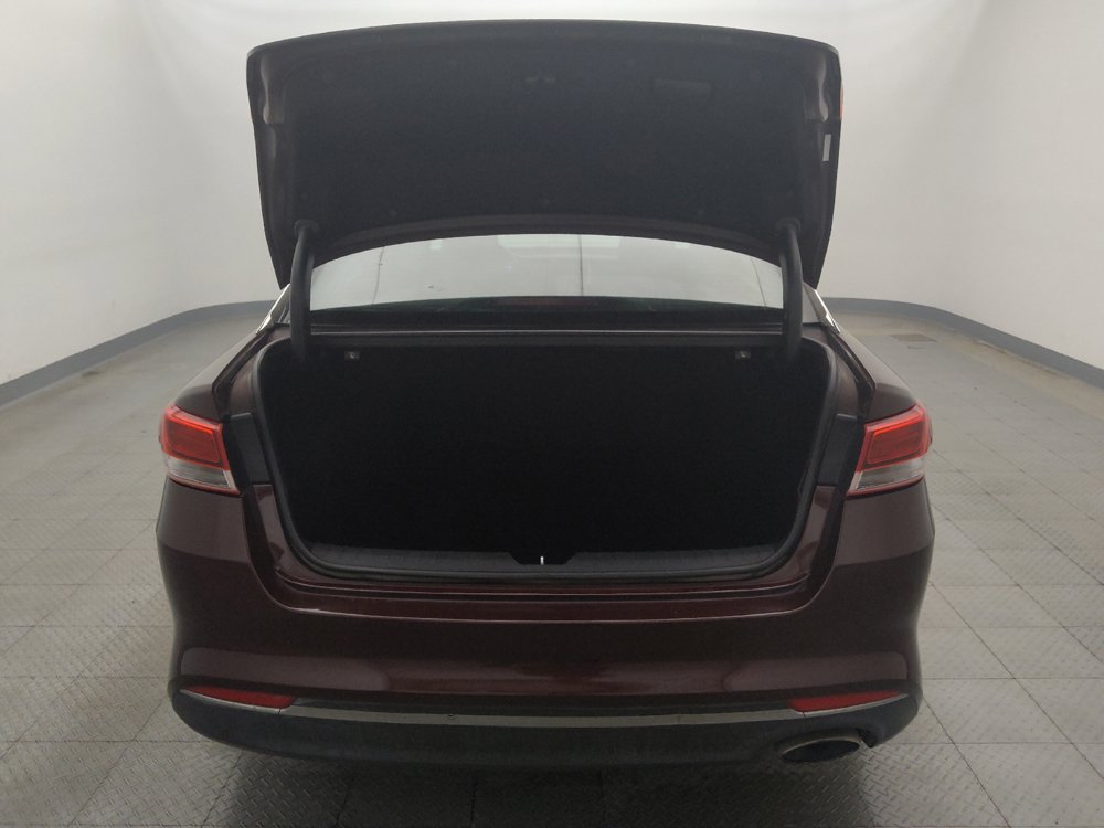 Used 2017 Kia Optima LX FWD image 29