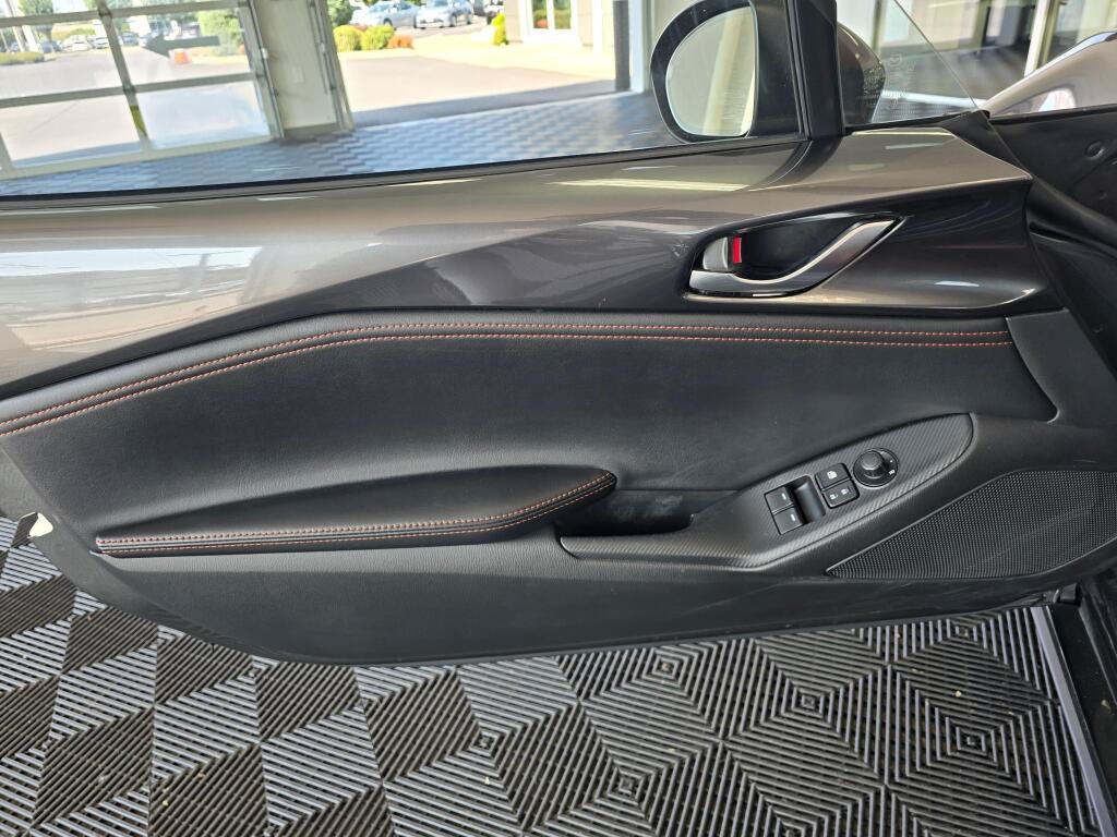 Used 2023 MAZDA MX-5 Miata Grand Touring RWD image 36