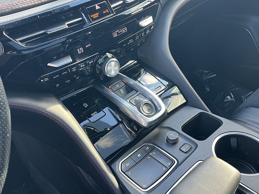 Used 2022 Acura MDX A-Spec image 18