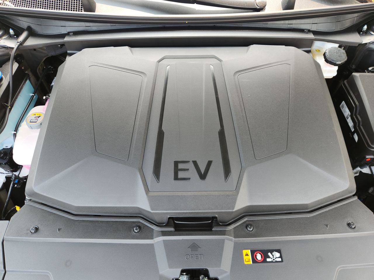 New 2027 Hyundai Ioniq 5 SE RWD image 30