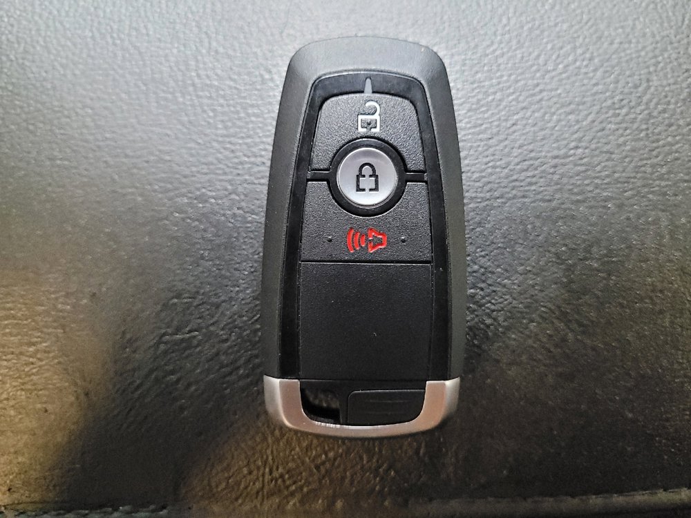 Used 2019 Ford Fusion SE FWD image 32