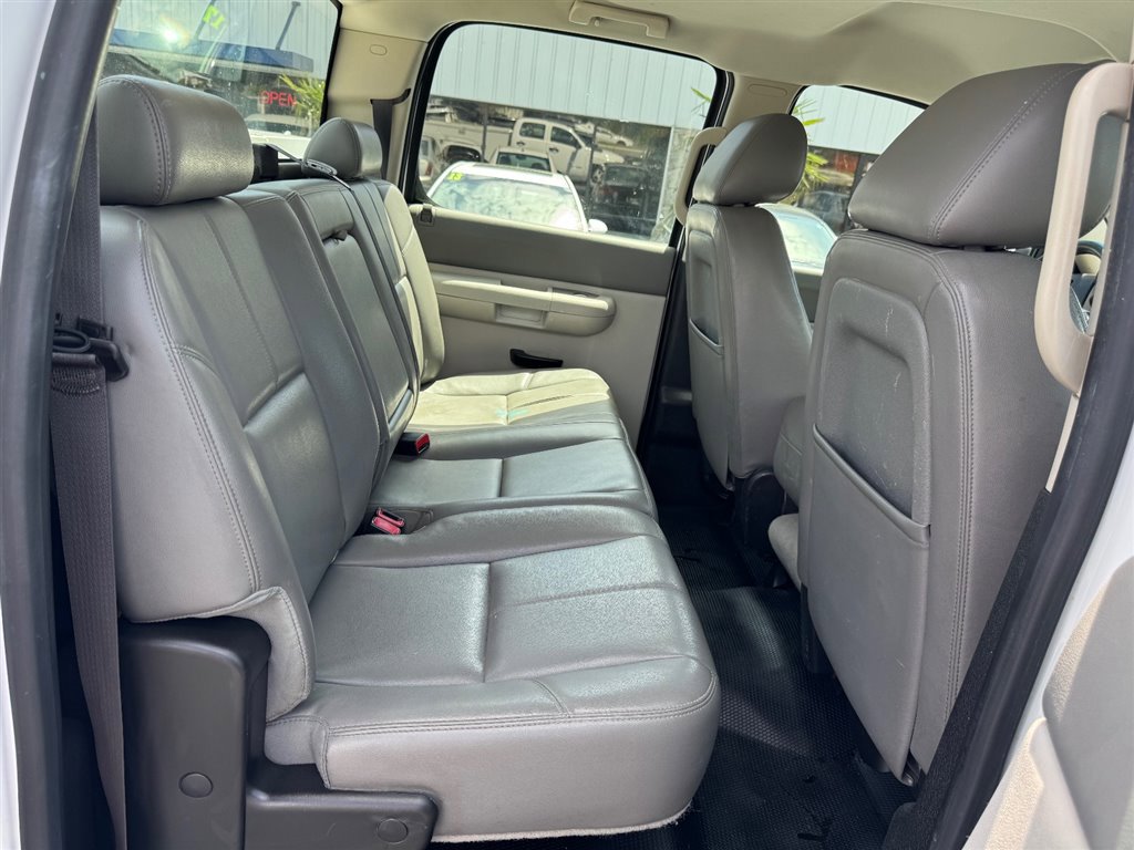 Used 2014 Chevrolet Silverado 3500 W/T image 20