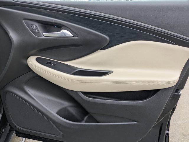 Used 2017 Buick Envision Essence image 35