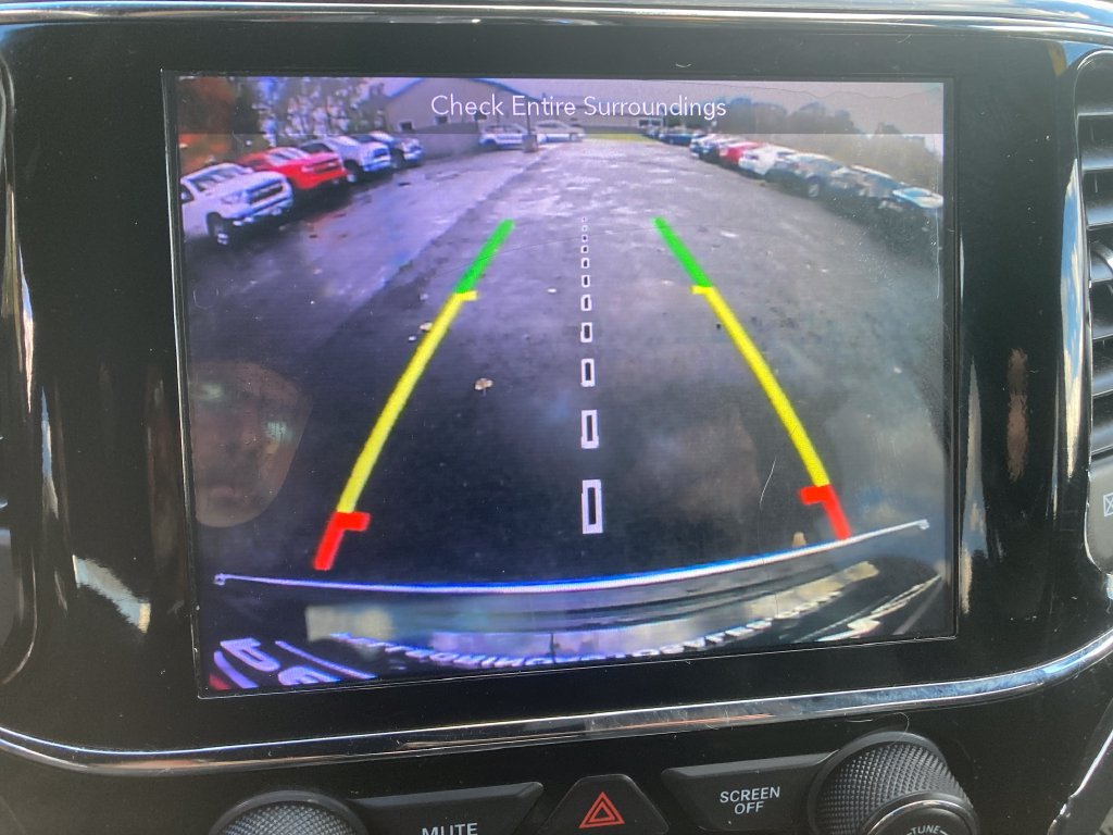 Used 2019 Jeep Grand Cherokee Limited AWD/4WD image 25