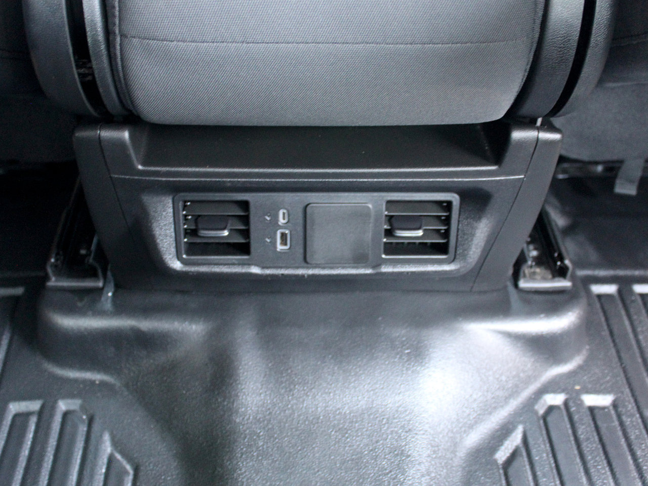 Used 2024 GMC Sierra 2500 Pro w/ Convenience Package image 32