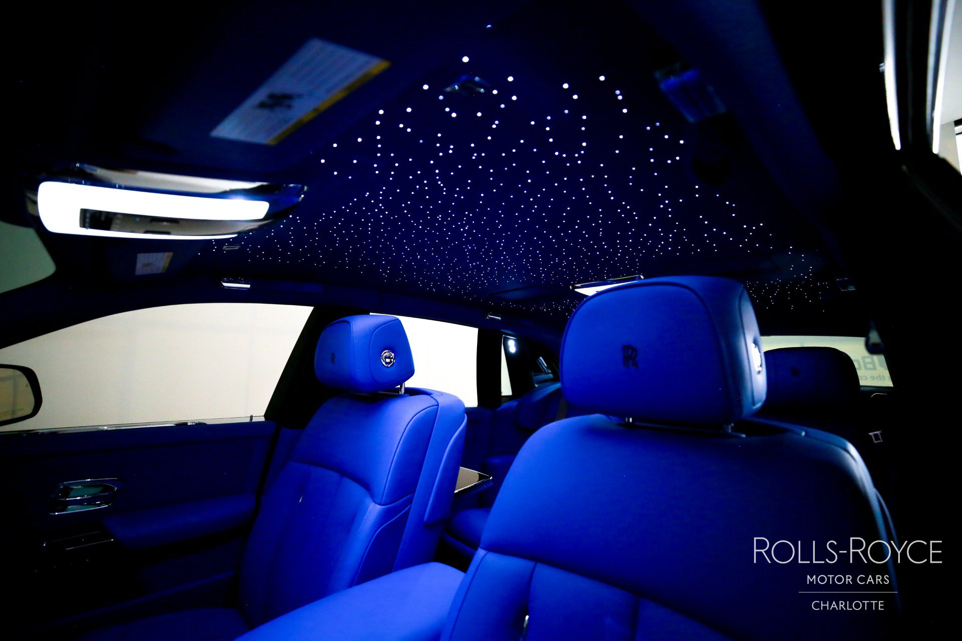 New 2027 Rolls-Royce Phantom Sedan RWD image 12