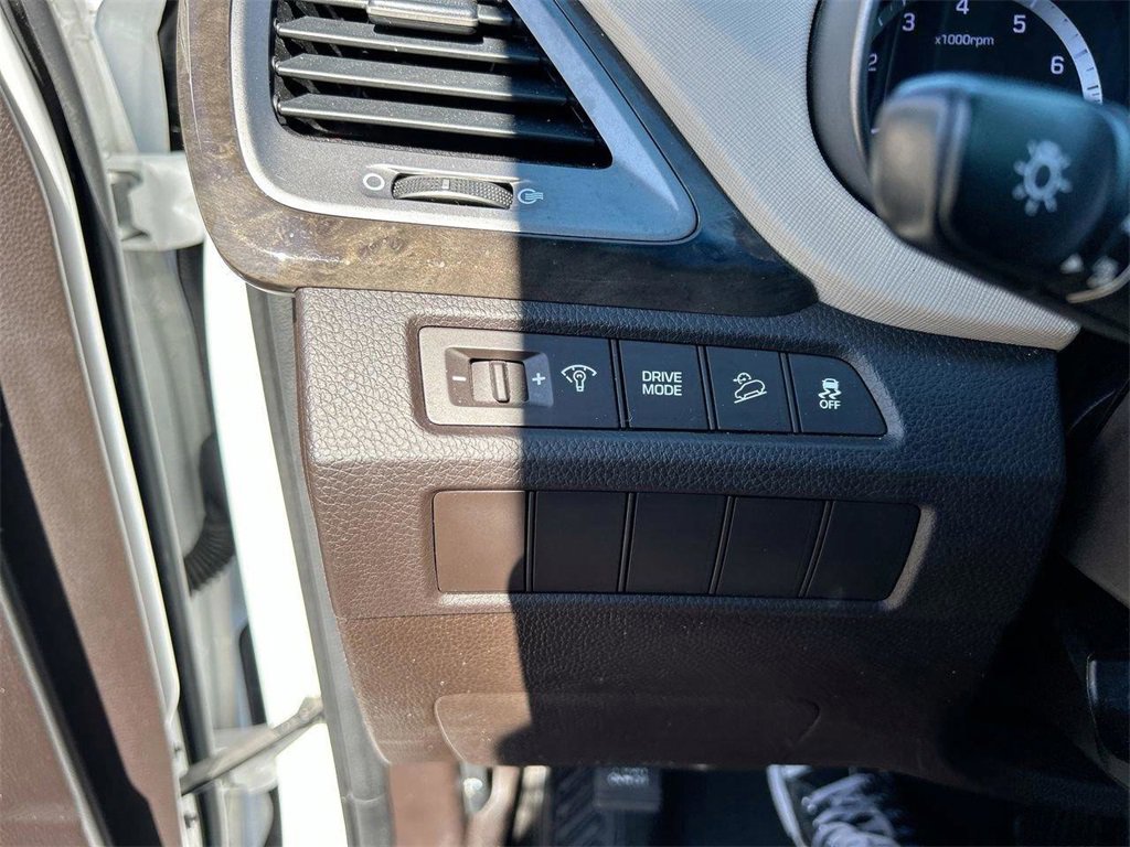 Used 2018 Hyundai Santa Fe Sport image 30