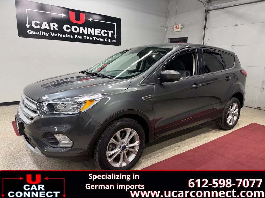 Used 2019 Ford Escape SE image 1