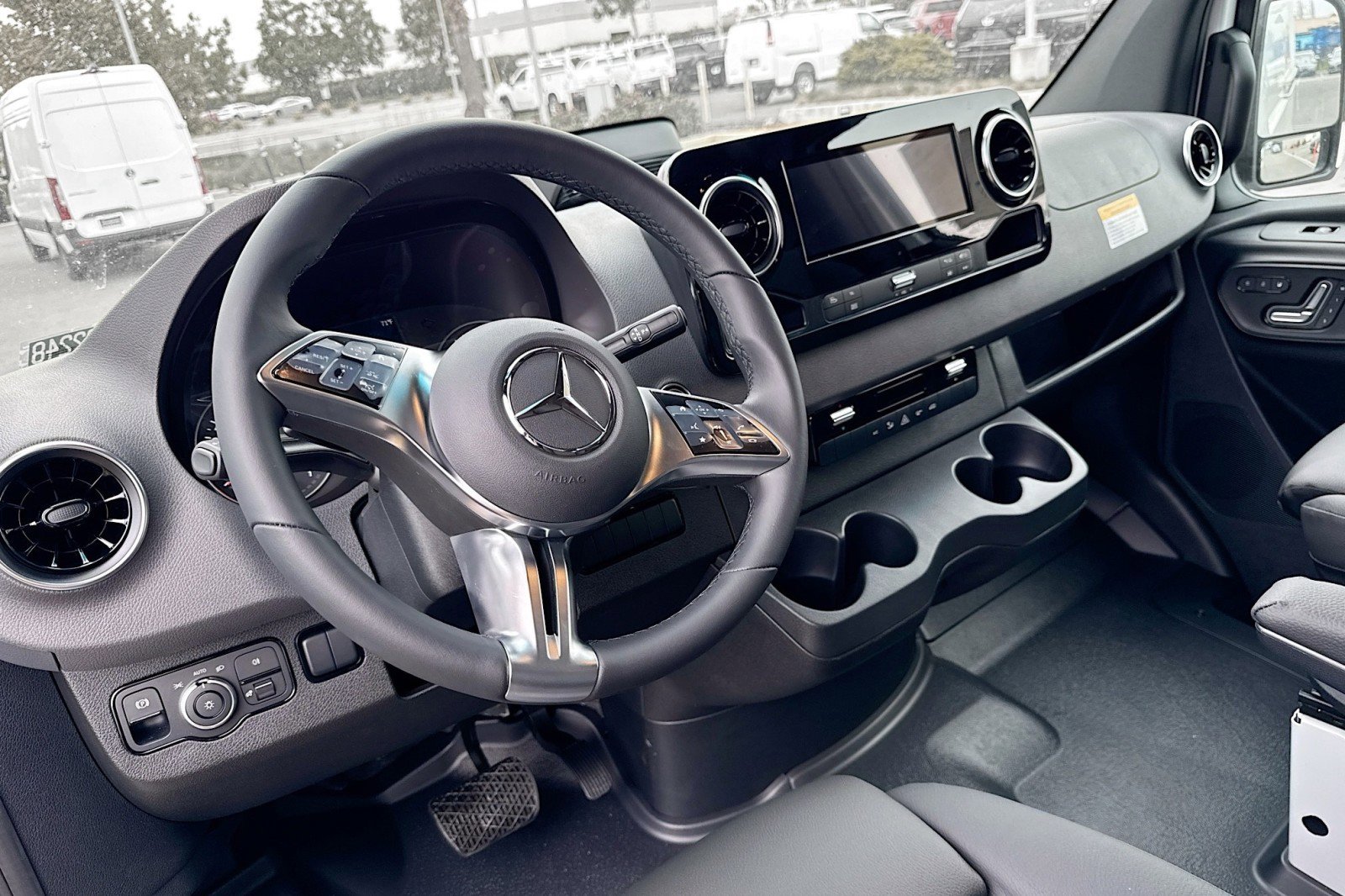 New 2025 Mercedes-Benz Sprinter 2500 image 9