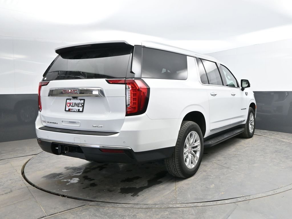 Used 2023 GMC Yukon XL SLT w/ SLT Luxury Package image 9