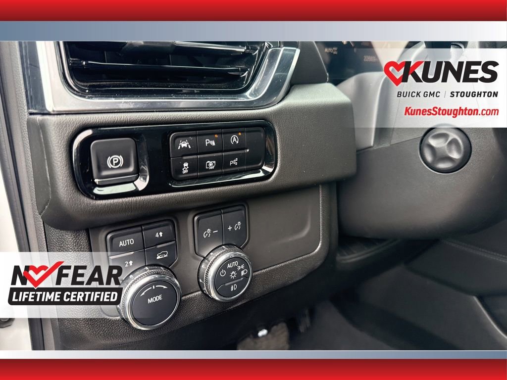 Used 2025 GMC Yukon XL Denali image 21