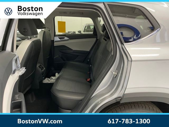 New 2026 Volkswagen Taos SE AWD/4WD image 8