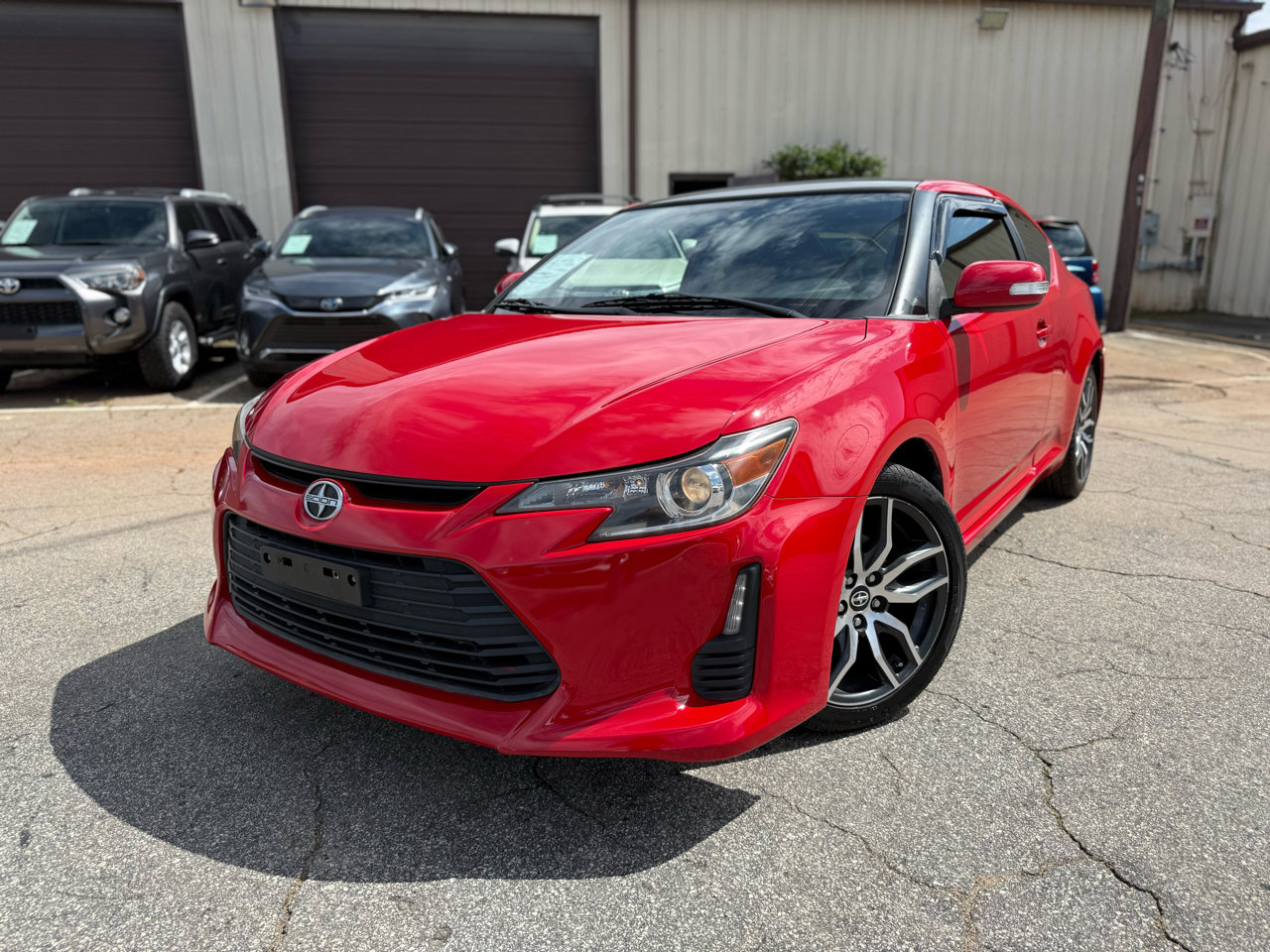 Used 2015 Scion tC image 1
