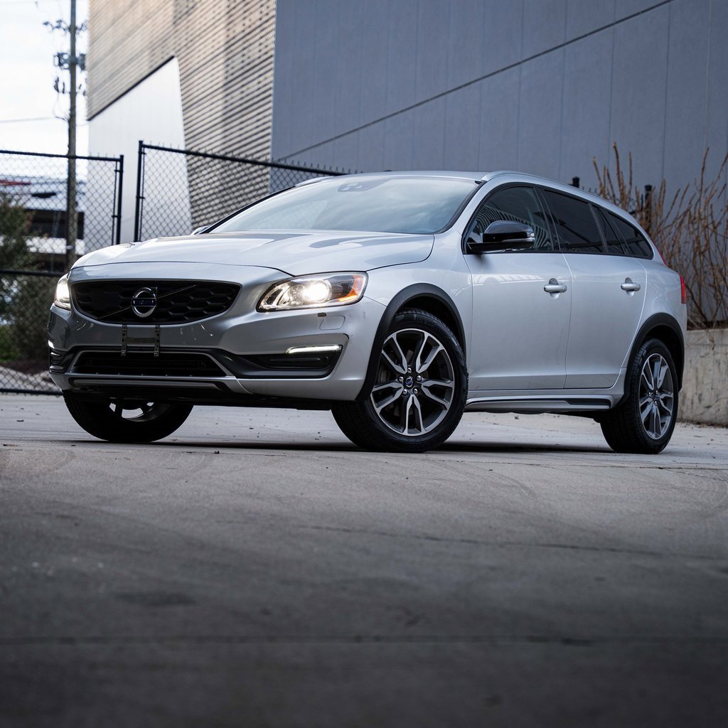 Used 2016 Volvo V60 T5 Cross Country Platinum