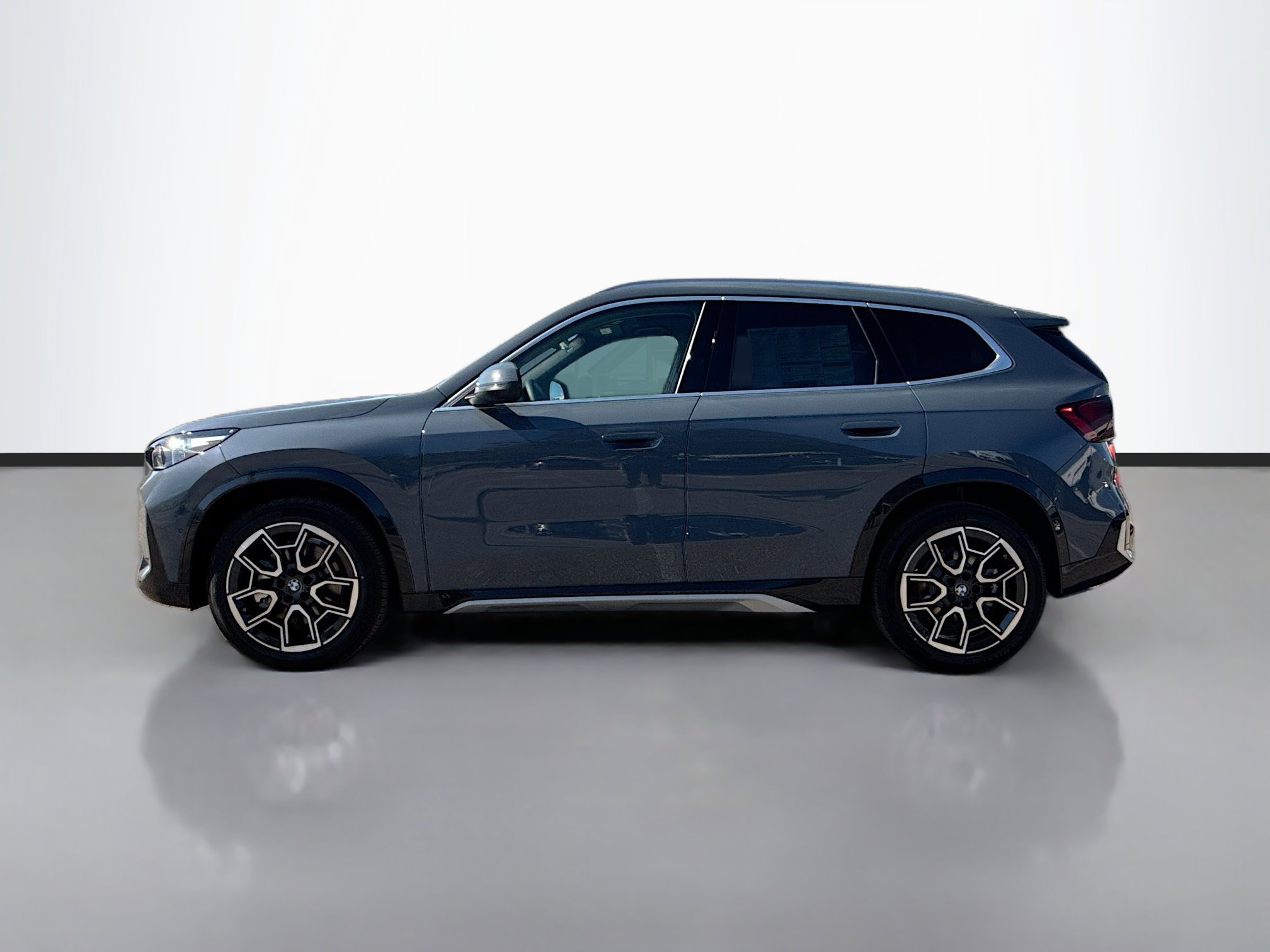 New 2026 BMW X1 xDrive28i w/ Convenience Package image 6