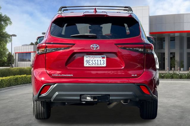 Used 2023 Toyota Highlander XLE FWD image 5