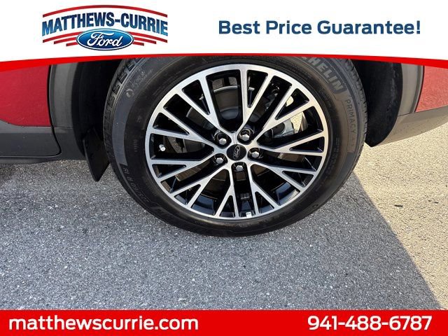 Certified 2025 Ford Escape SE w/ PHEV Premium Package image 15