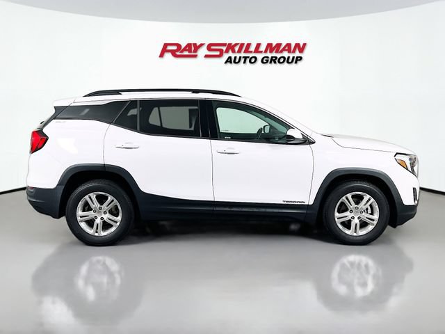 Used 2020 GMC Terrain SLE w/ Driver Convenience Package FWD image 8