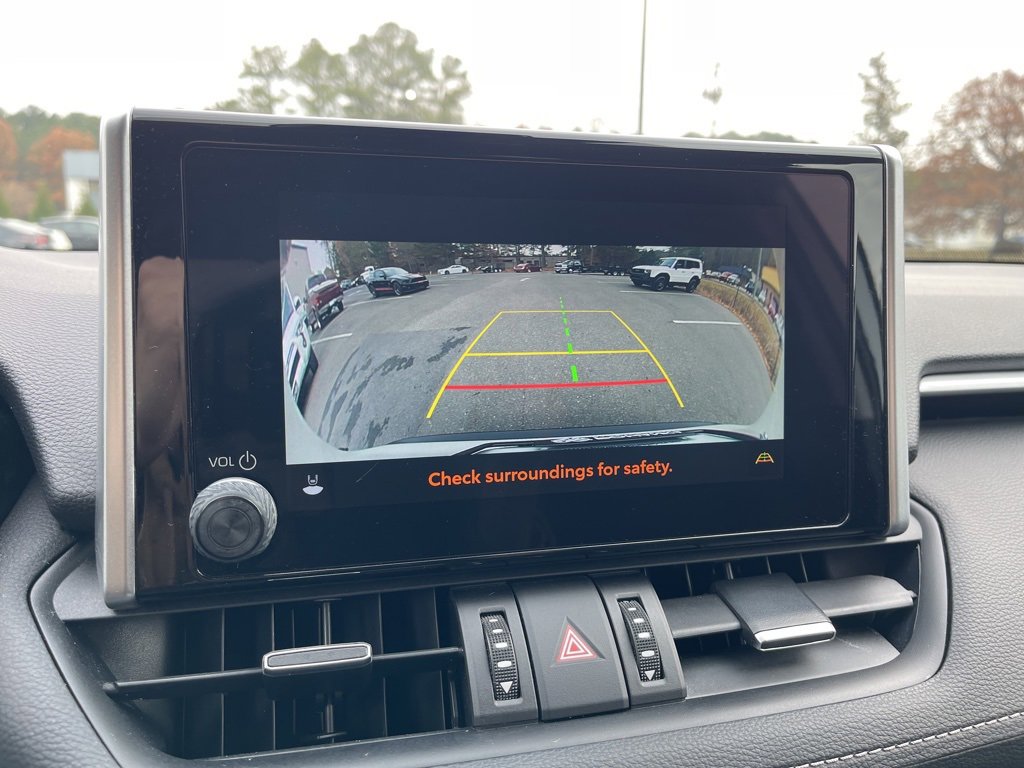 Used 2023 Toyota RAV4 XLE Premium image 16