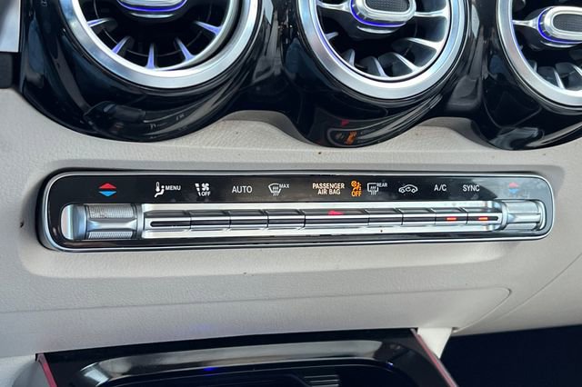 Used 2021 Mercedes-Benz GLB 250 image 23