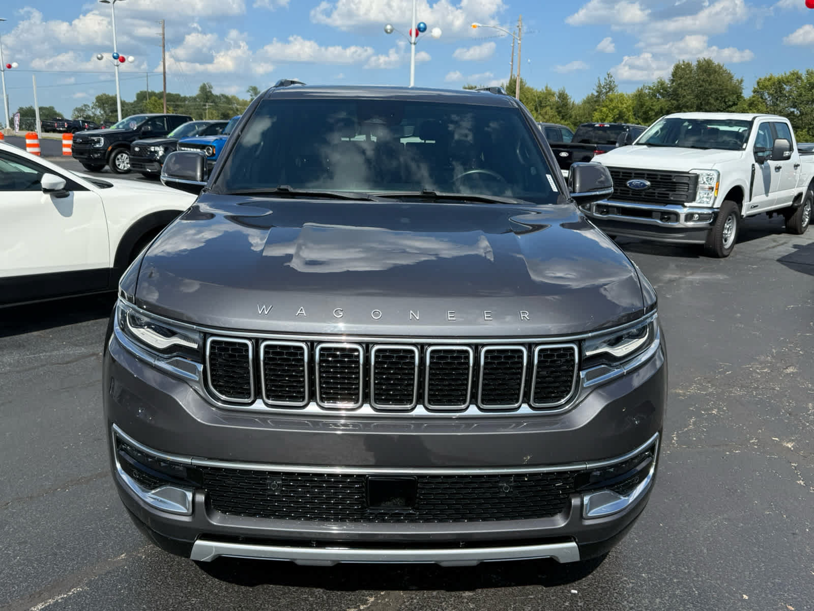 Used 2022 Jeep Wagoneer Series II w/ Premium Group I AWD/4WD image 23