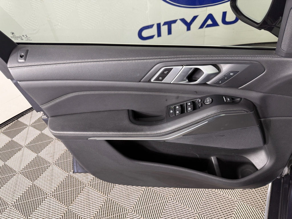 Used 2019 BMW X5 xDrive40i w/ Convenience Package image 25