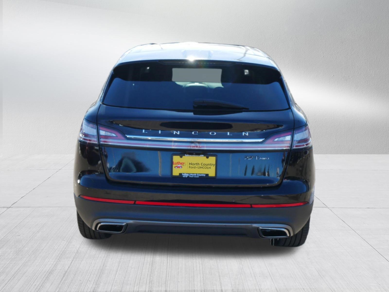 Used 2020 Lincoln Nautilus Reserve w/ Equipment Group 201A image 6