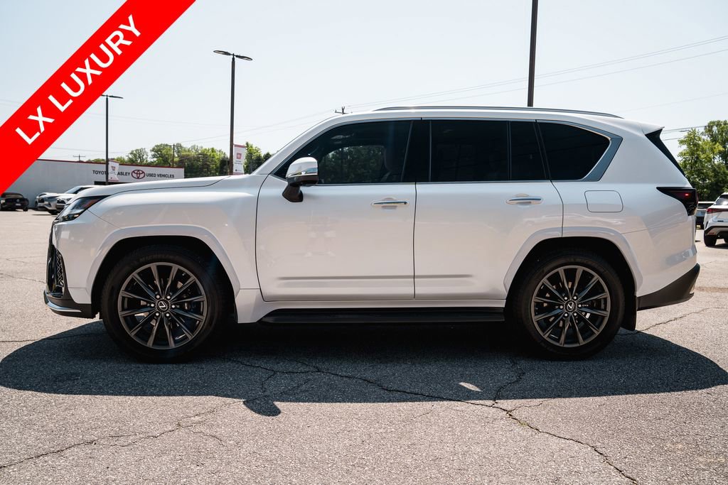 Used 2023 Lexus LX 600 4WD w/ Accessory Package (Z1) image 4