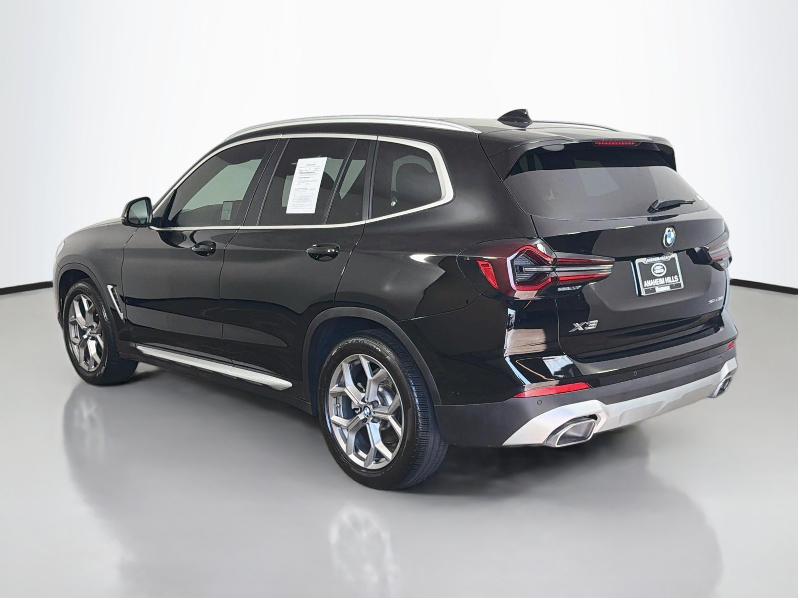 Used 2023 BMW X3 sDrive30i w/ Convenience Package RWD image 3