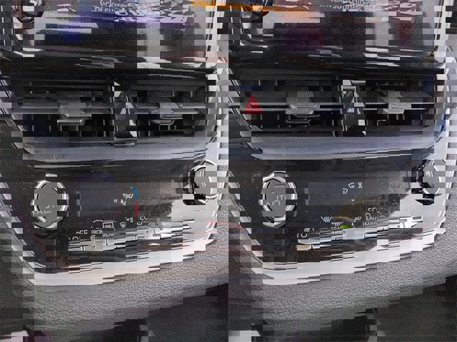 Certified 2025 Toyota Corolla LE image 22