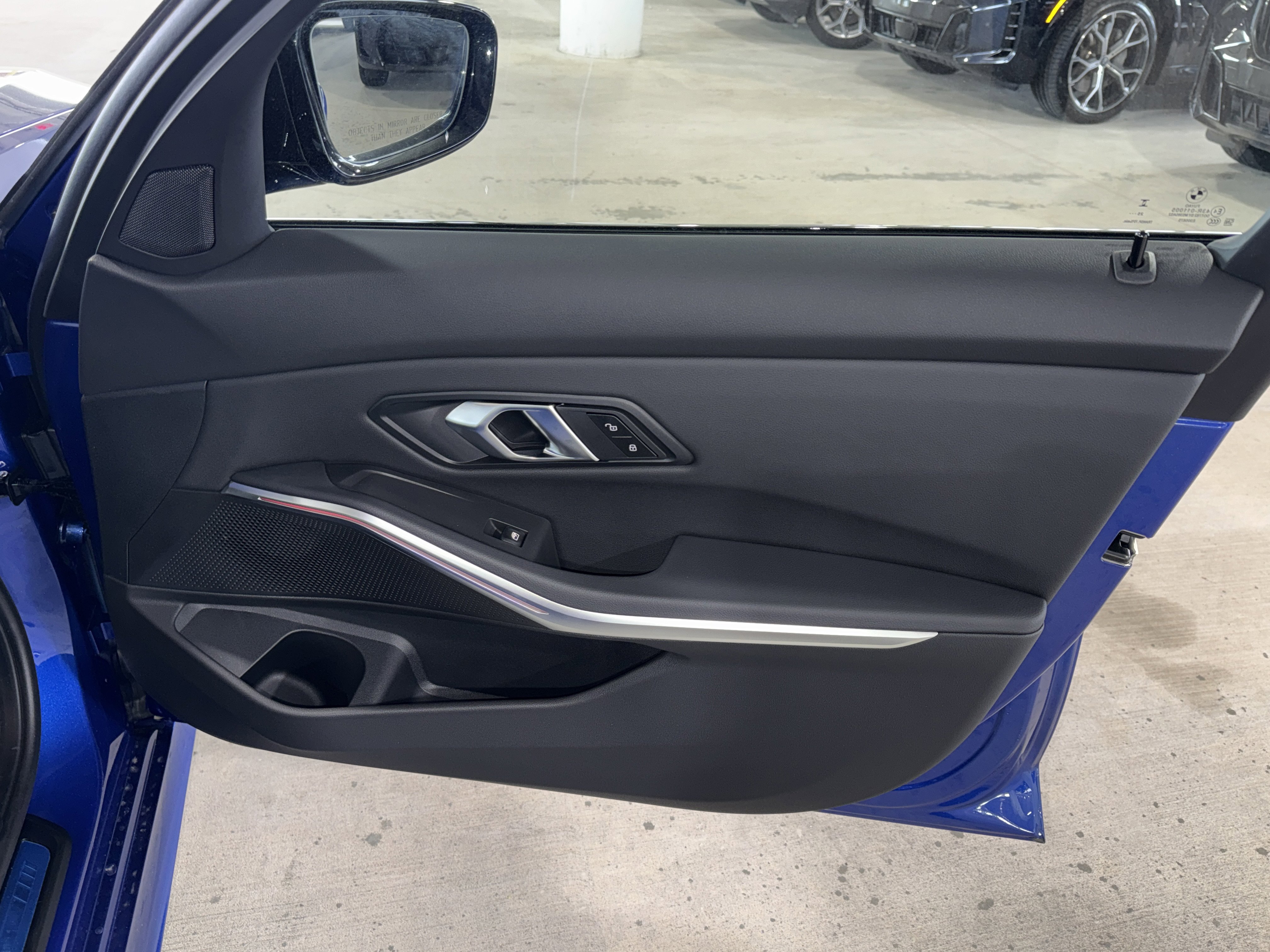 New 2026 BMW 330i Sedan w/ M Sport Package image 8