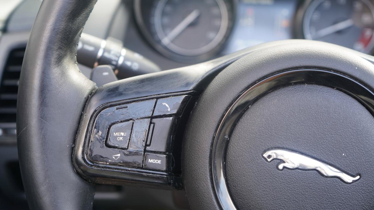 Used 2014 Jaguar F-TYPE Convertible RWD image 72