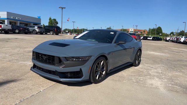 Used 2025 Ford Mustang Dark Horse RWD image 4