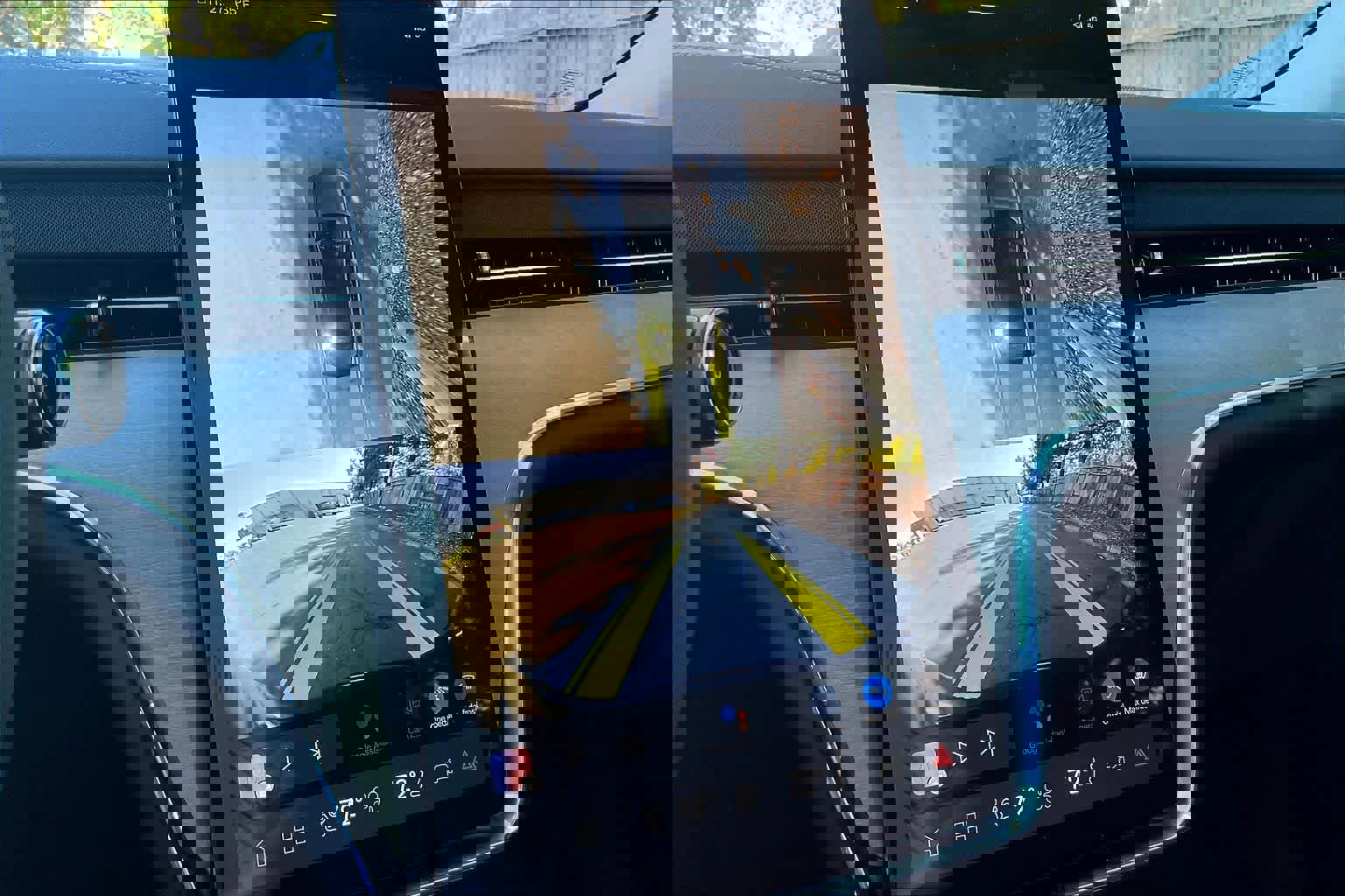 New 2025 Volvo EX90 Ultra w/ Protection Package Premier image 20