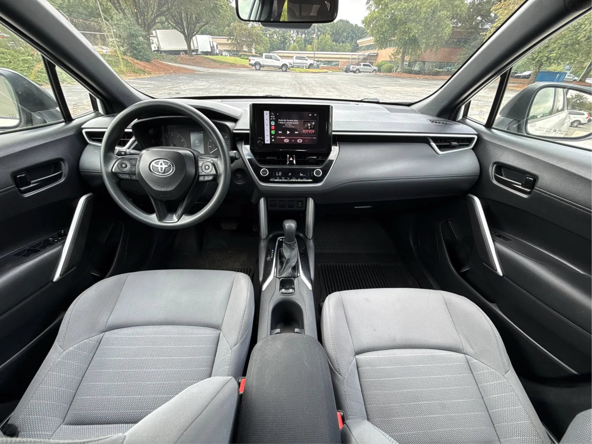 Used 2025 Toyota Corolla Cross AWD Hybrid image 16
