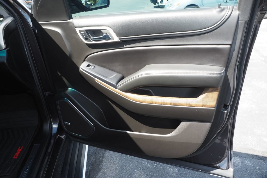 Used 2018 GMC Yukon Denali AWD/4WD image 26