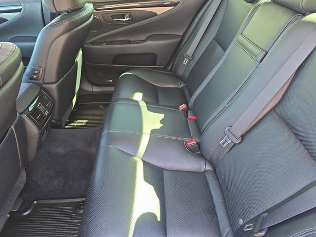 Used 2014 Lexus LS 460 AWD w/ Comfort Package image 17