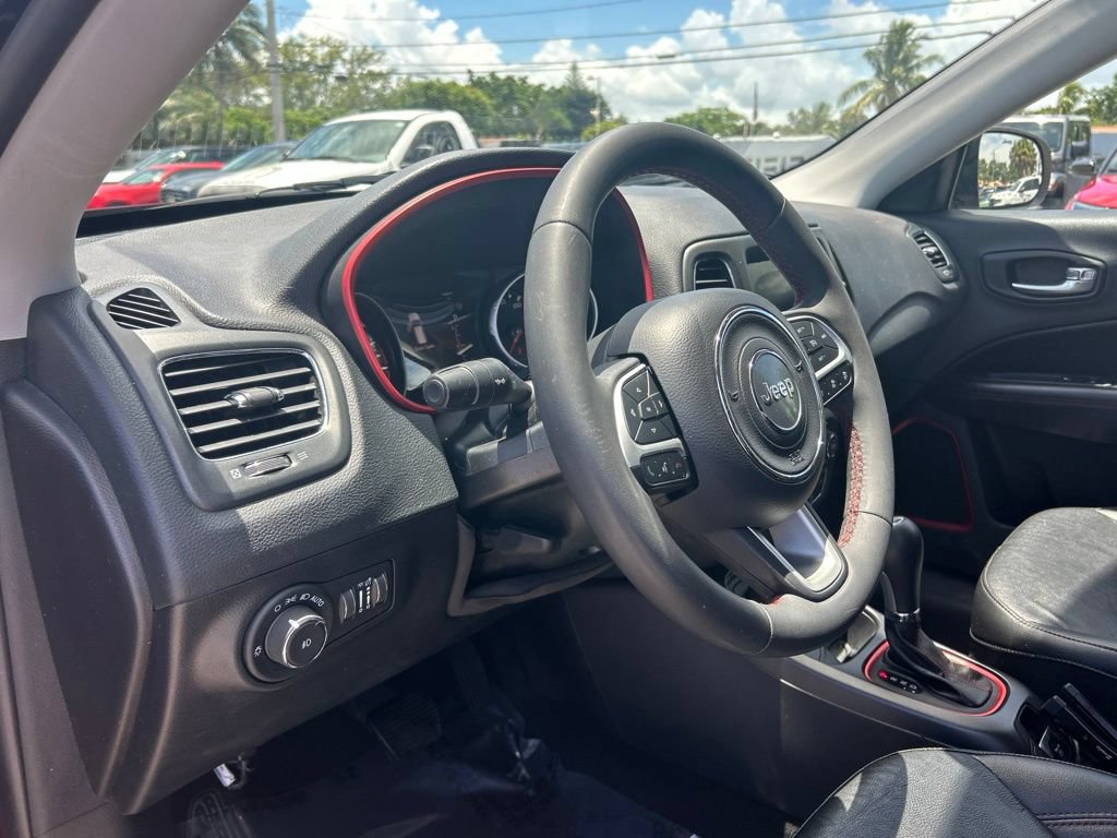 Used 2021 Jeep Compass Trailhawk AWD/4WD image 11