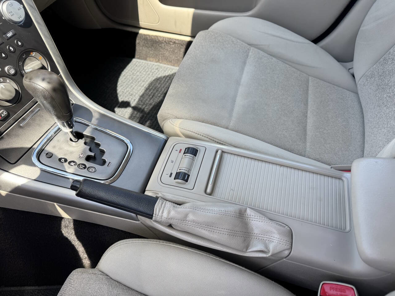 Used 2009 Subaru Outback 2.5i Special Edition AWD/4WD image 18