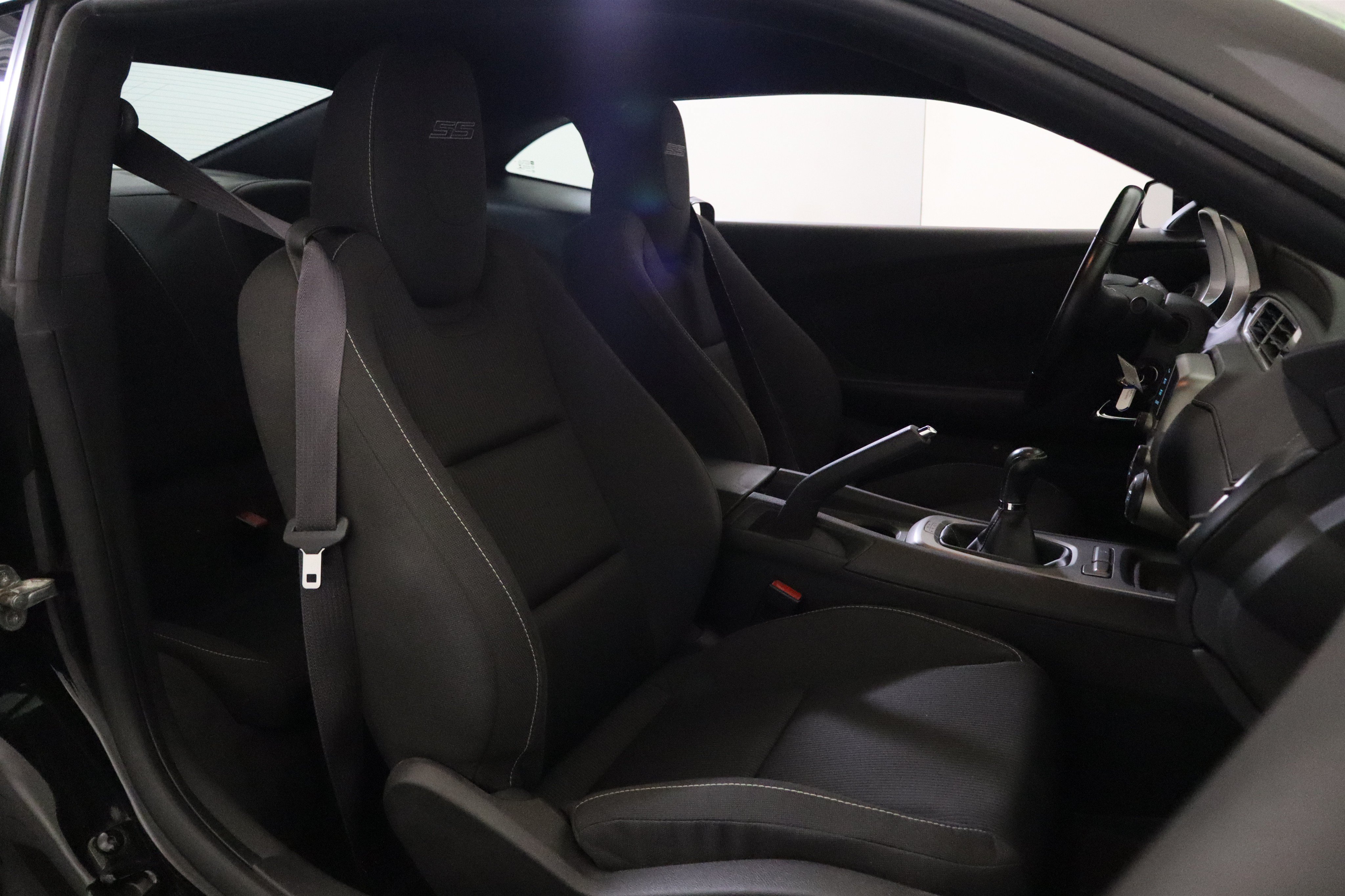 Used 2014 Chevrolet Camaro SS RWD image 21
