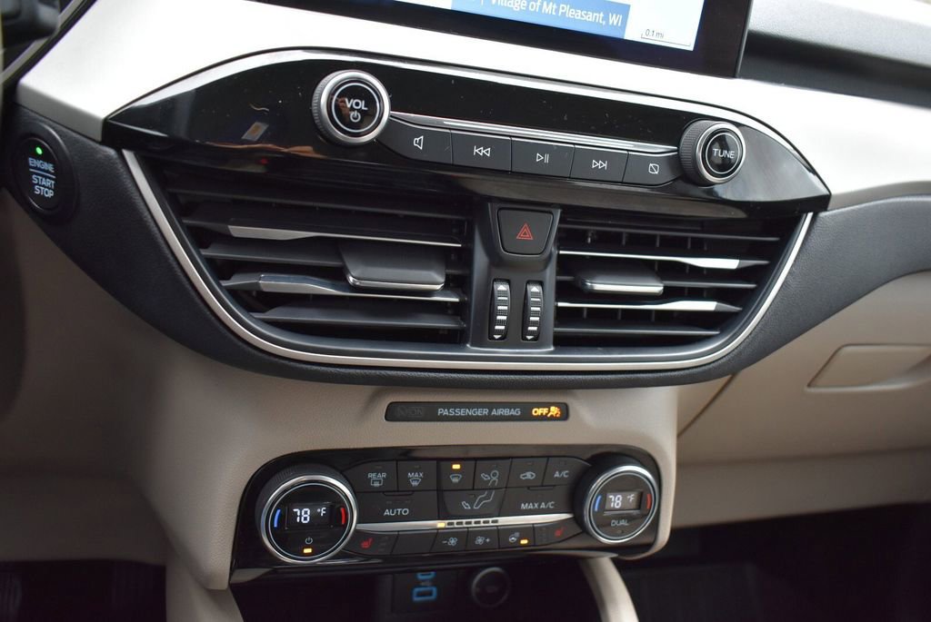 Used 2021 Ford Escape SEL w/ Technology Package image 21