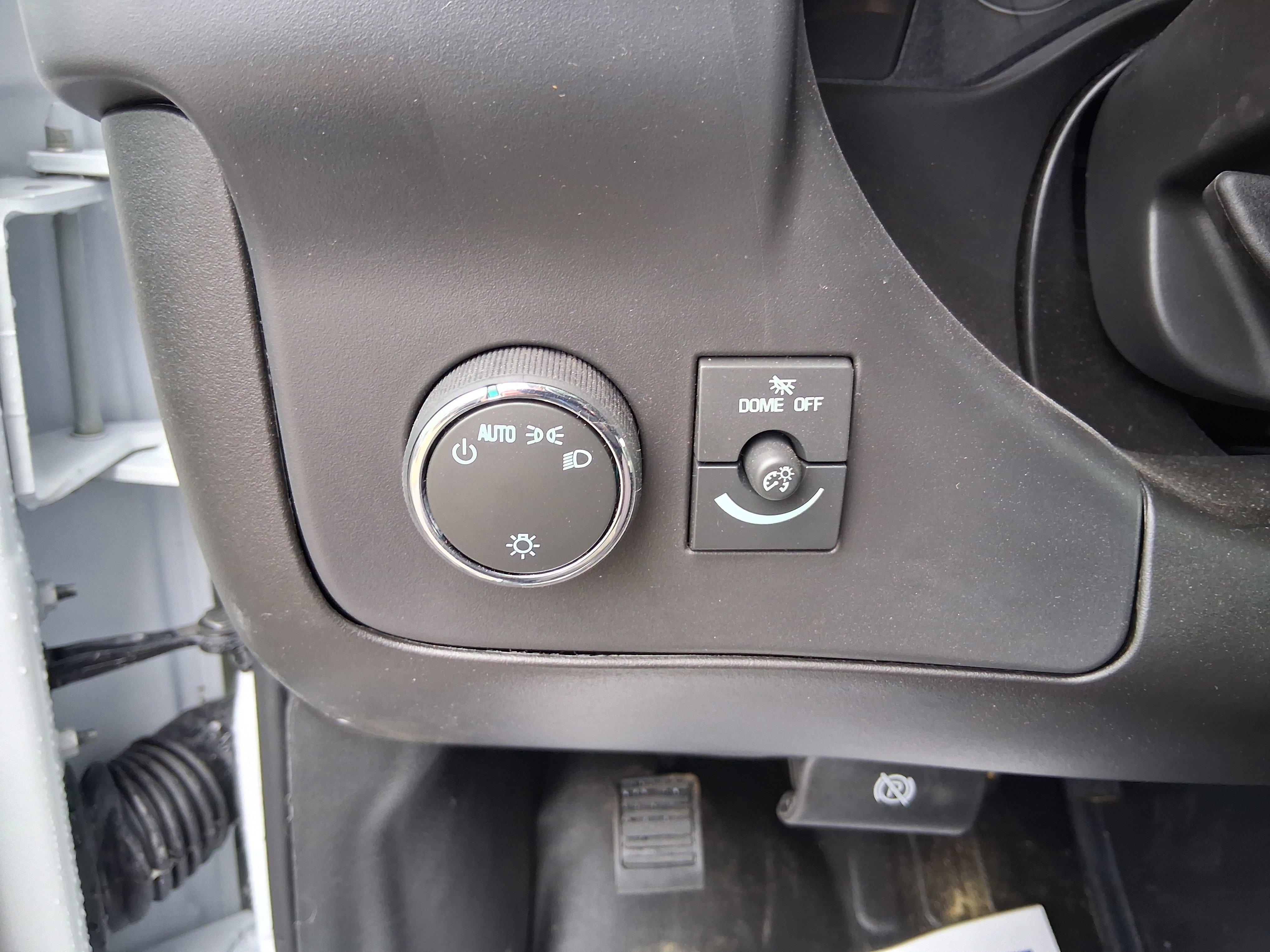 New 2025 GMC Savana 3500 w/ Driver Convenience Package image 21
